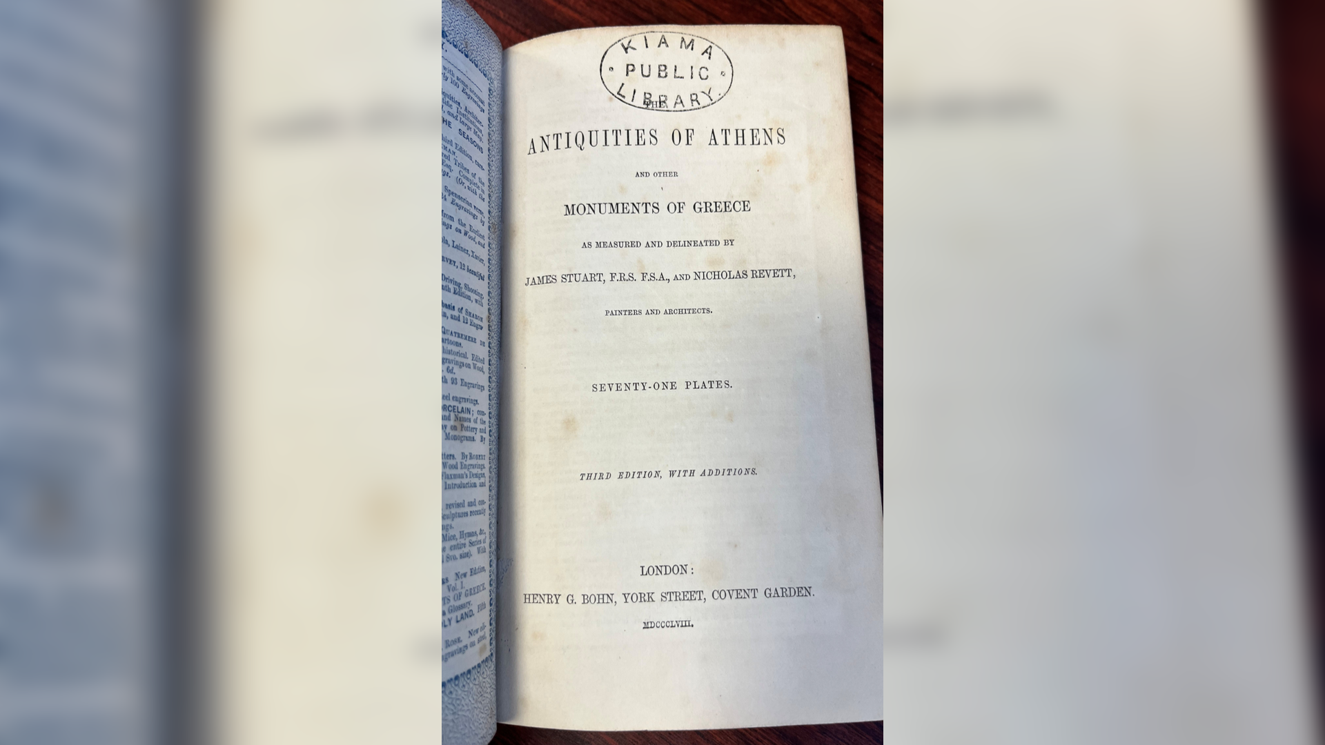Con 150 años de retraso, libro oculto en una chimenea es devuelto a una biblioteca