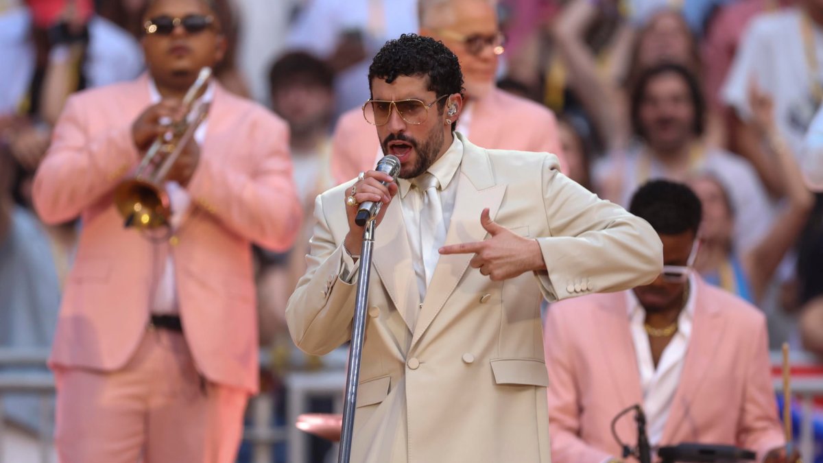 Bad Bunny rompe récord con nueve nominaciones al Emmy por su show de medio tiempo del Super Bowl