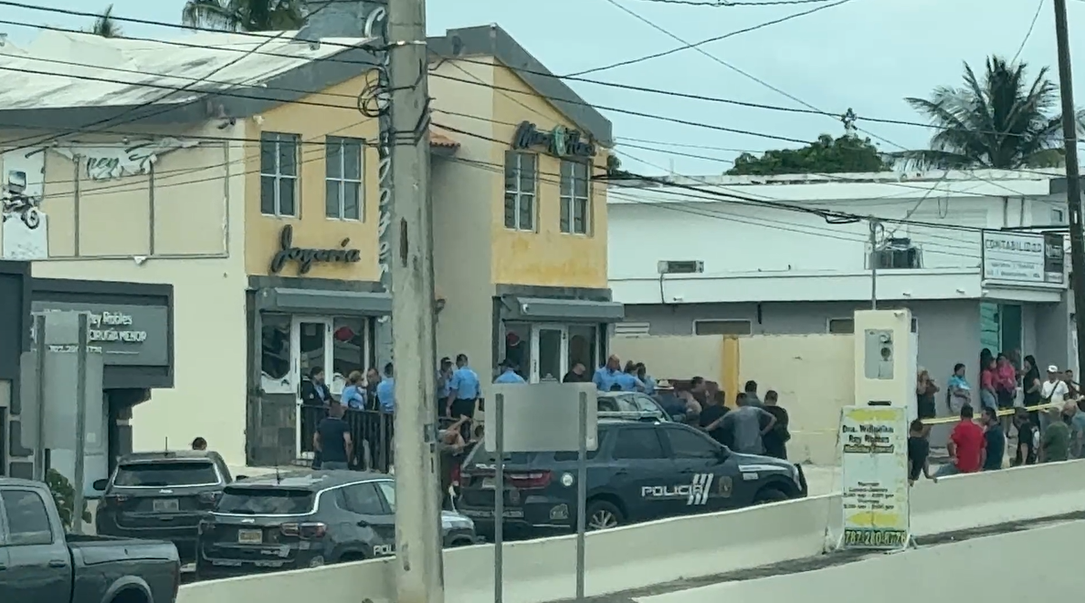 Ultiman a hombre en medio de robo a casa de empeño en Quebradillas