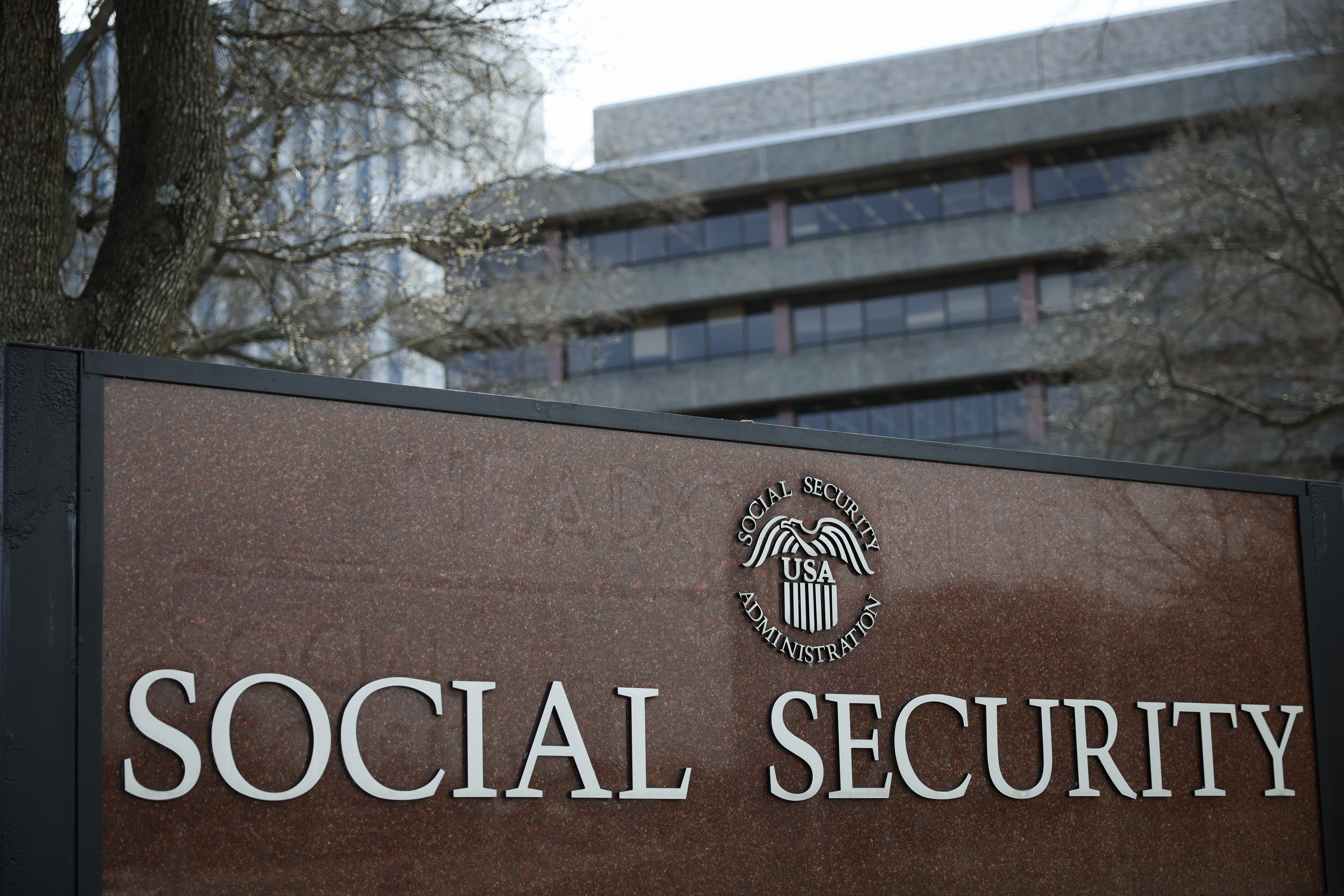 Legisladores presentan la Ley PROMISE para abordar el futuro del Seguro Social