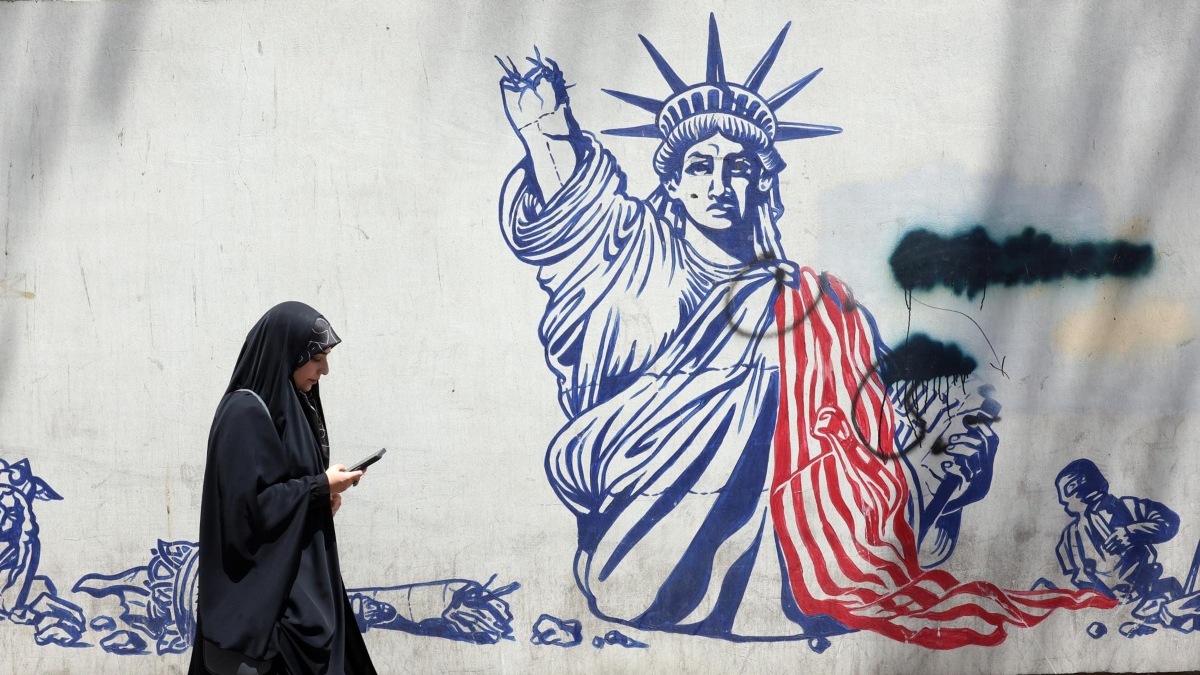 EEUU lanza ataques contra Irán mientras Teherán toma represalias contra Baréin
