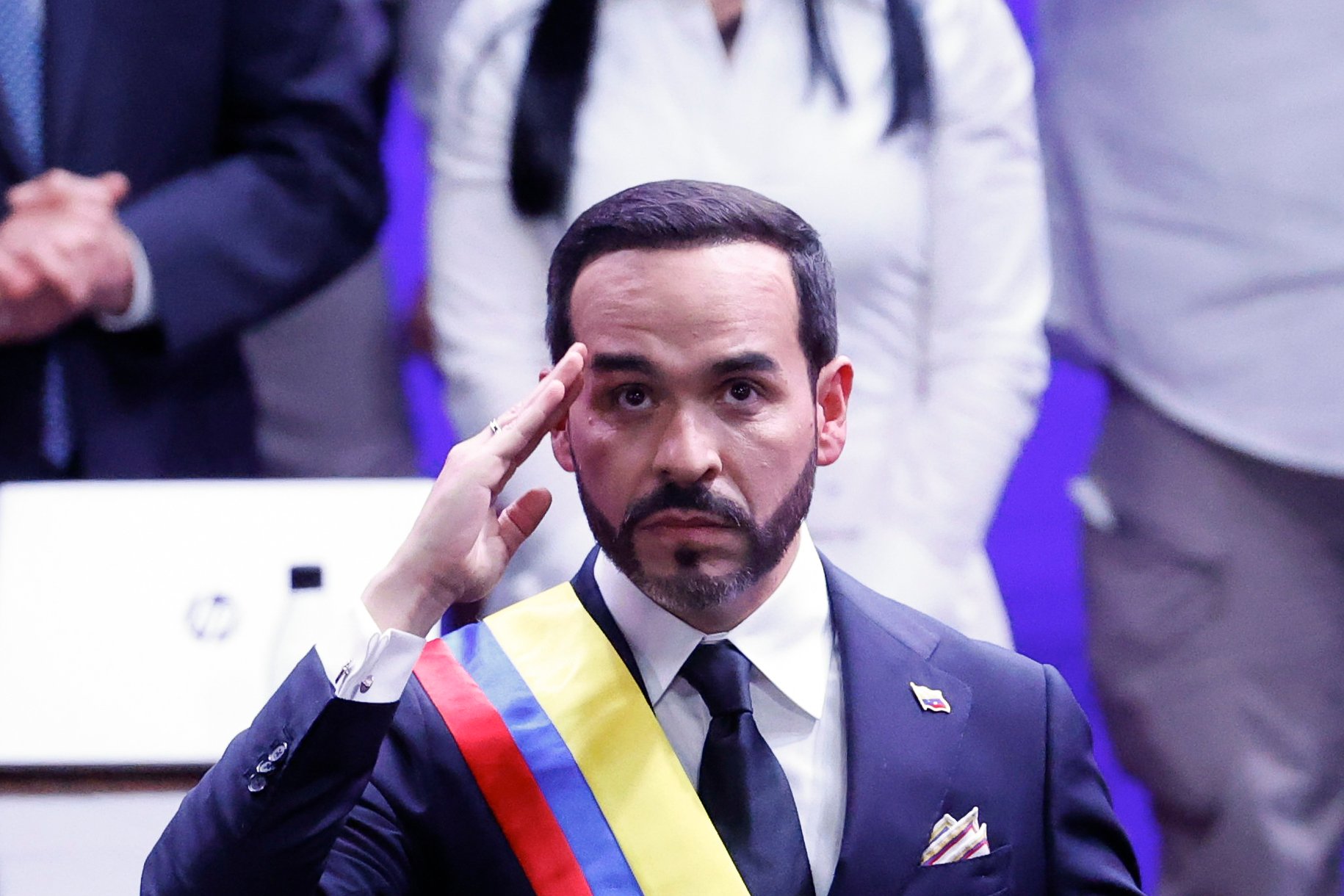 Imagen del artículo de Telemundo PR: Abelardo De La Espriella jura como presidente de Colombia