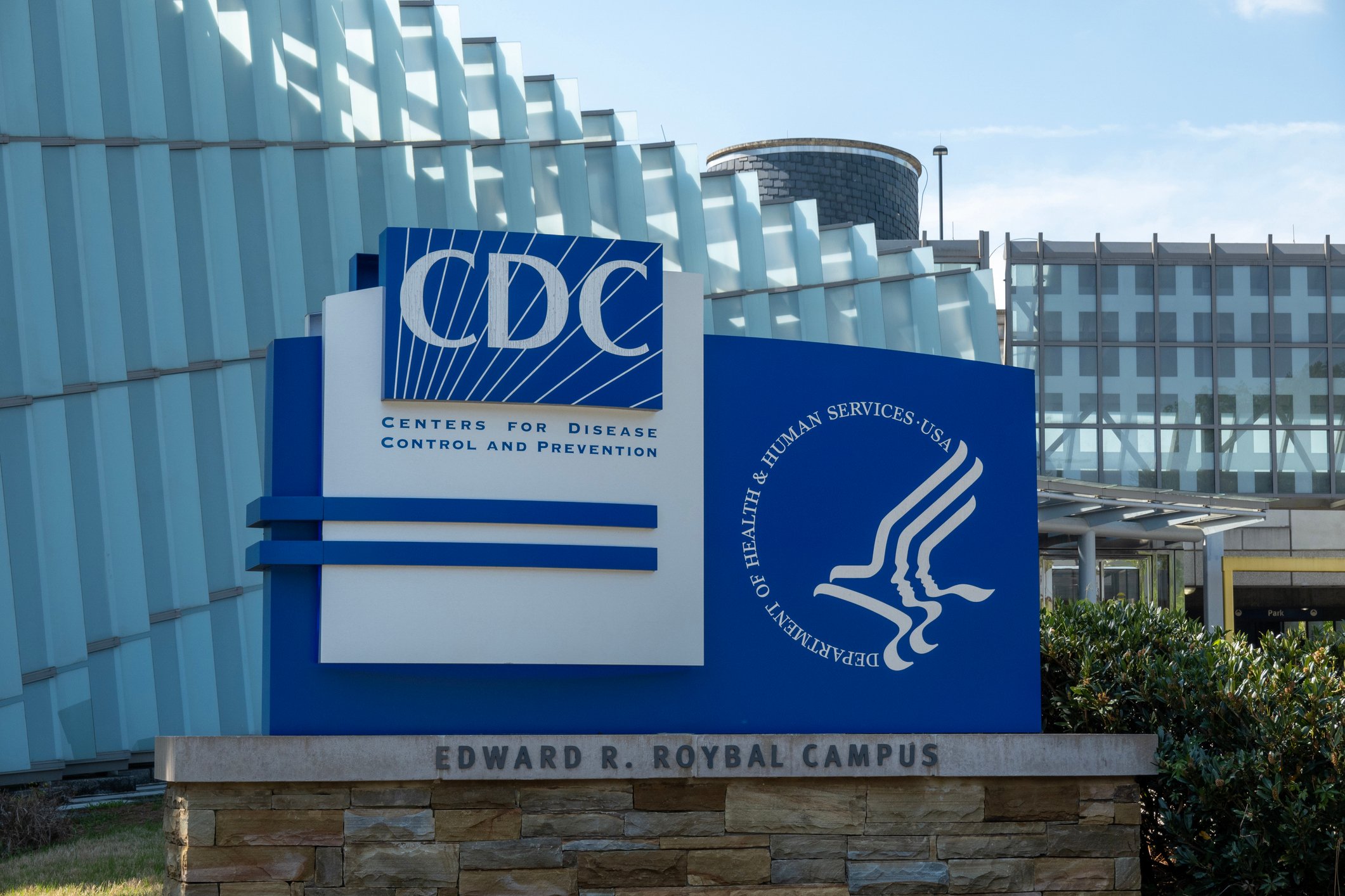 Imagen de la cobertura de: CDC: recortes dejan programas médicos financiados pero sin personal