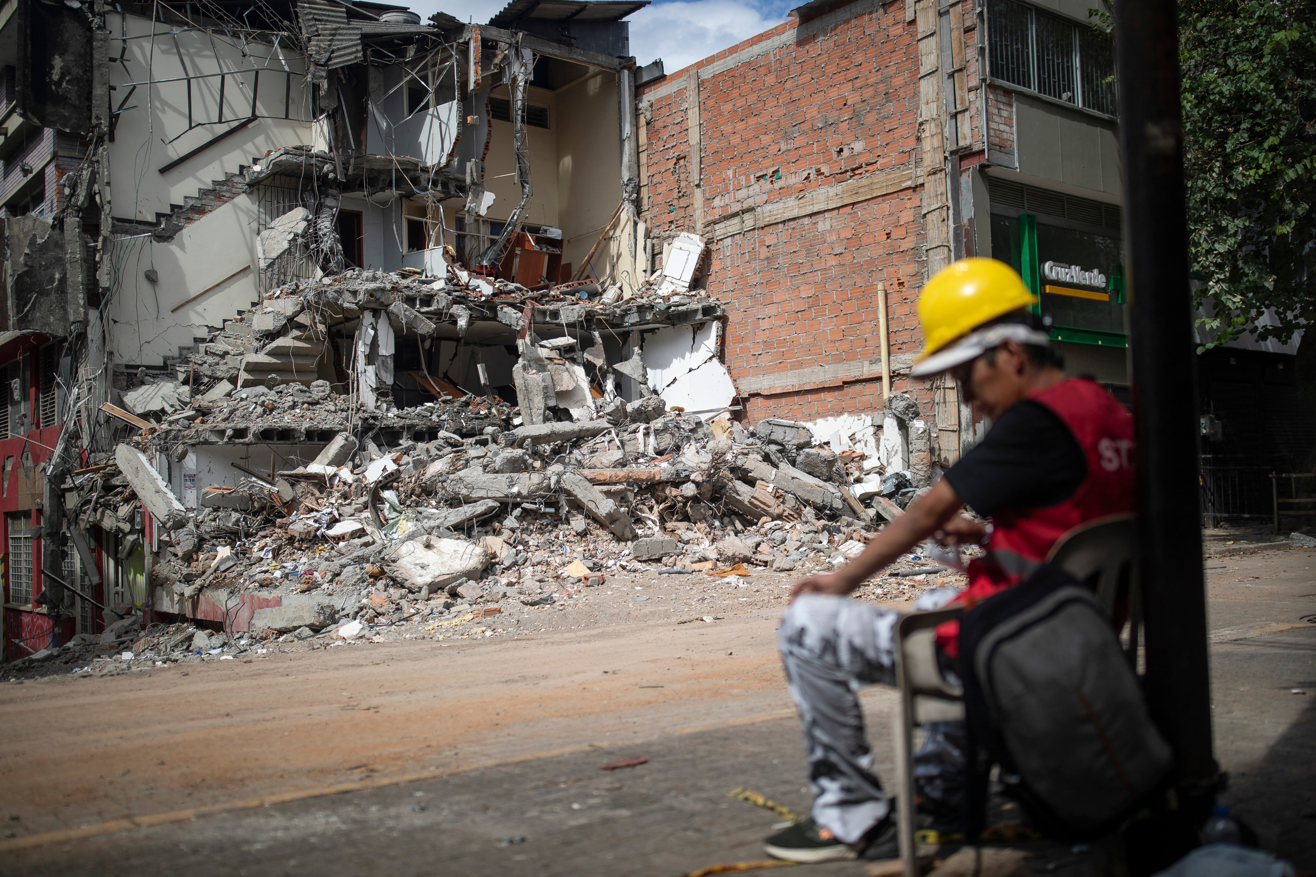 Imagen del artículo de Telemundo PR: Sismo sacude varias ciudades de Colombia dos semanas después de devastador terremoto