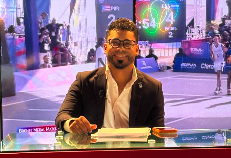 Imagen de la cobertura de: Jesús “Alfa” Vélez destaca el atletismo puertorriqueño y da el salto a Telemundo