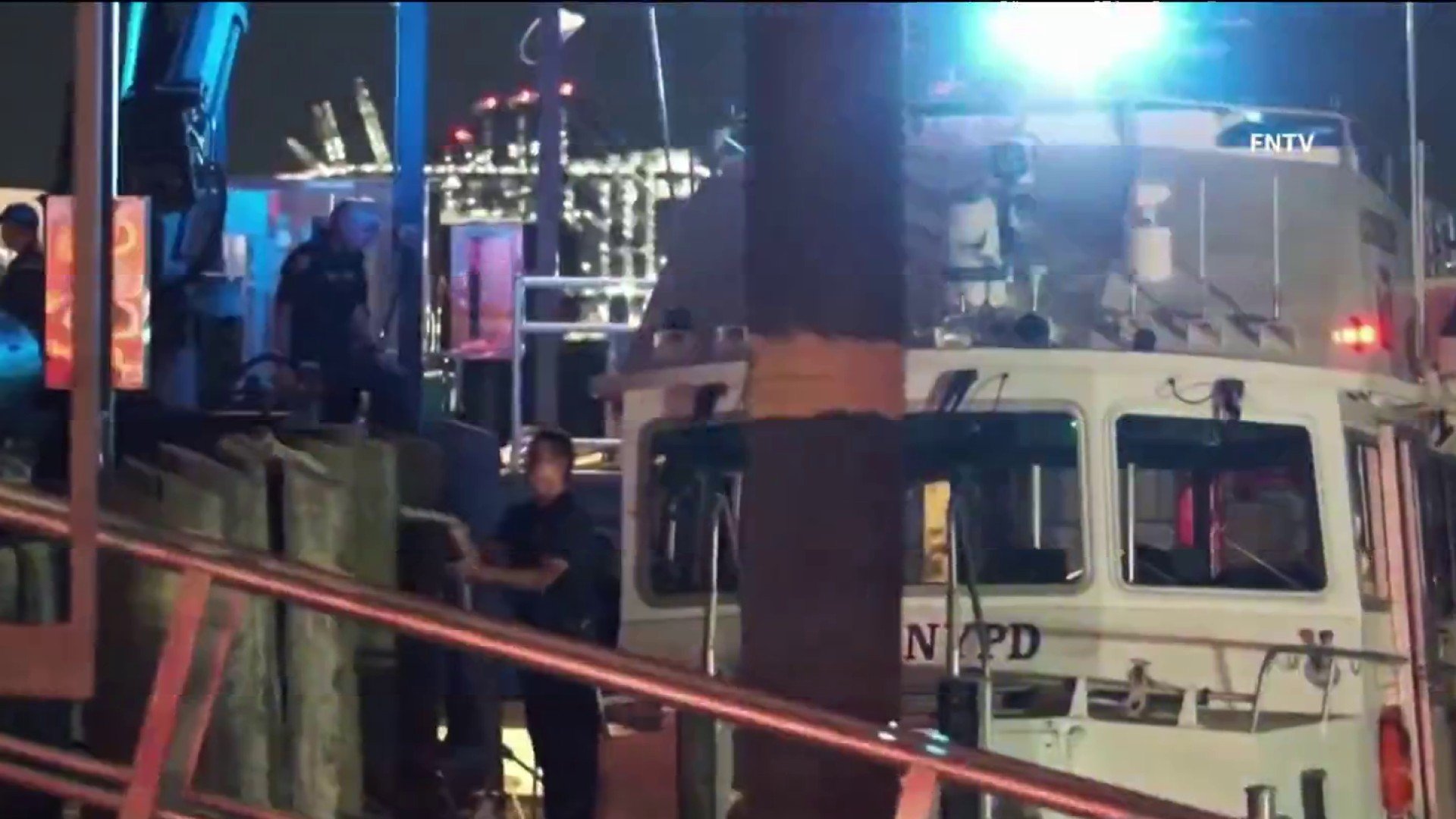 Imagen del artículo de Telemundo PR: Identifican a operador de embarcación que volcó cerca de la Estatua de la Libertad, donde murieron mujer y niña