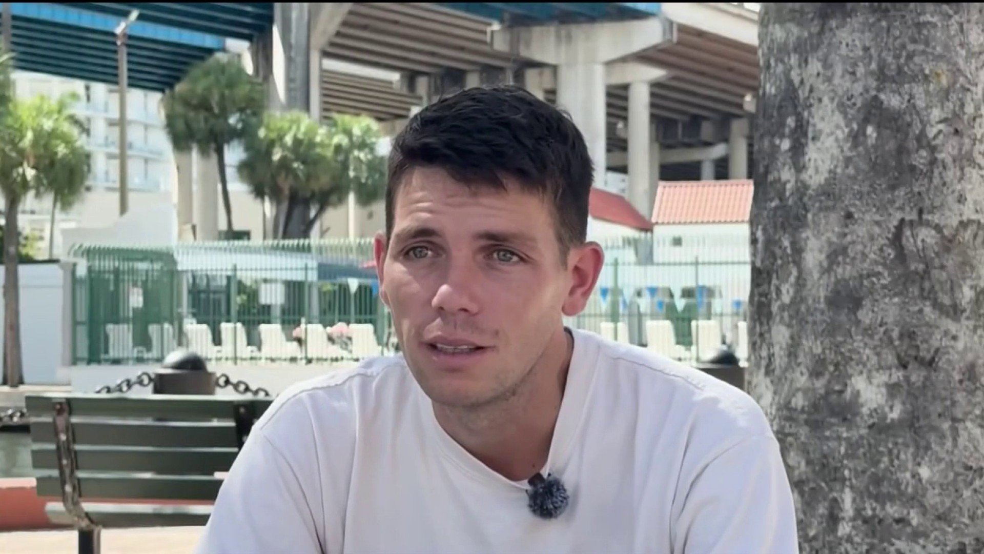 Futbolista argentino relata su detención de ICE: "tres días sin comer y amarrado en una silla 35 horas"