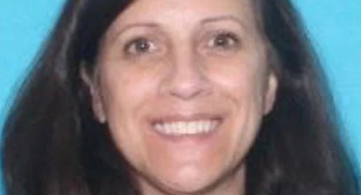 Imagen de la cobertura de: Buscan a Karen Solomon tras sospecha de muerte de su esposo, un agente