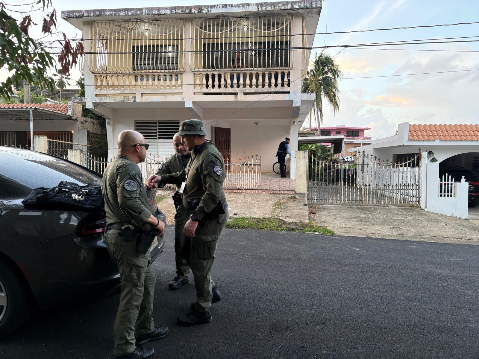 Imagen del artículo de Telemundo PR: Arrestan a tres jóvenes que estarían vinculadas a varios asesinatos en Fajardo