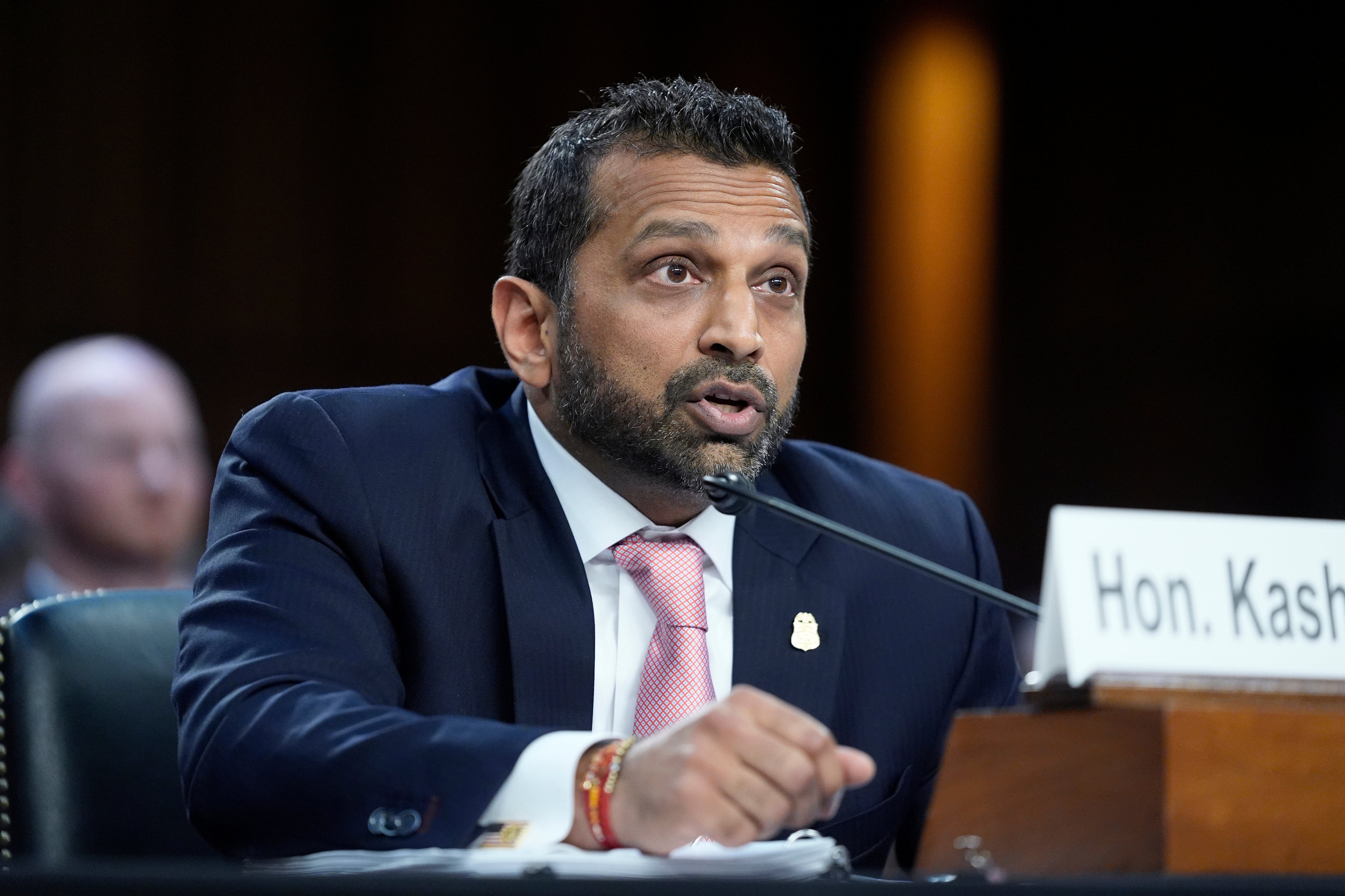 Imagen de la cobertura de: Kash Patel defiende cambios en la política de contratación del FBI