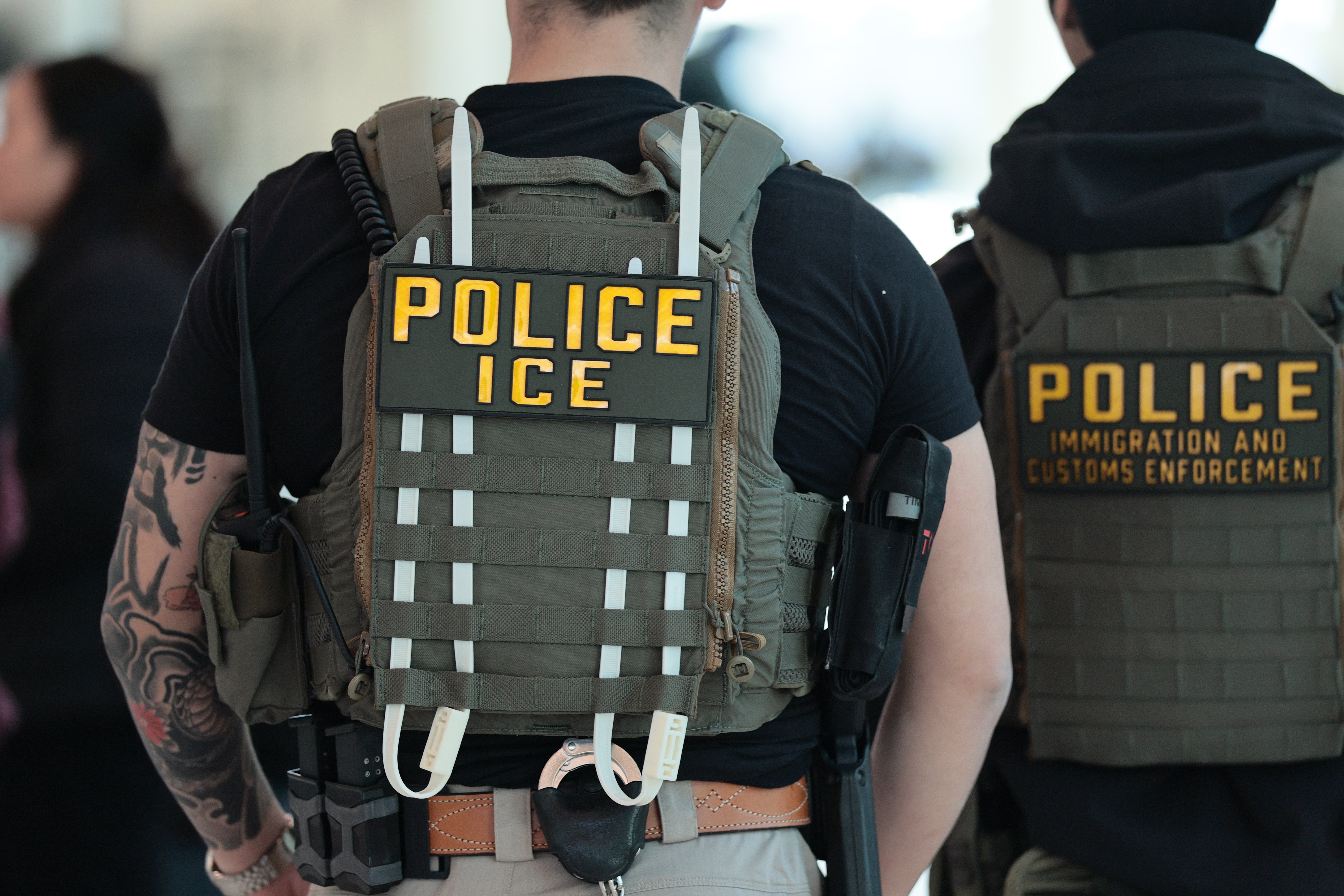 Exclusiva: ICE arresta a 50,000 personas en agosto y mantiene un ritmo récord