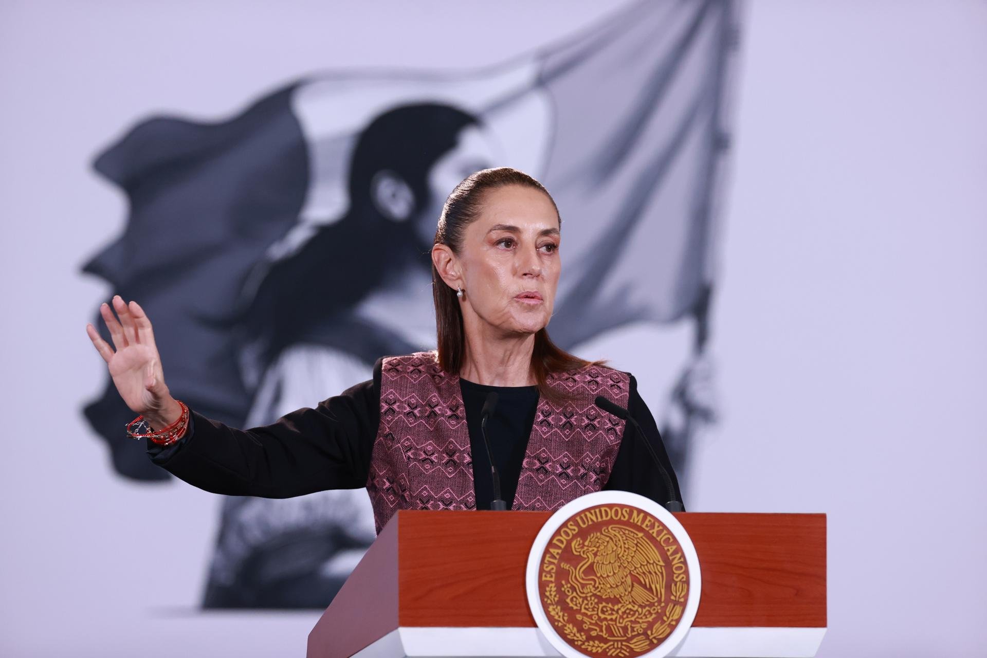Imagen del artículo de Telemundo PR: México "no es colonia de ningún país"; reacciona la presidenta al mapa de Trump