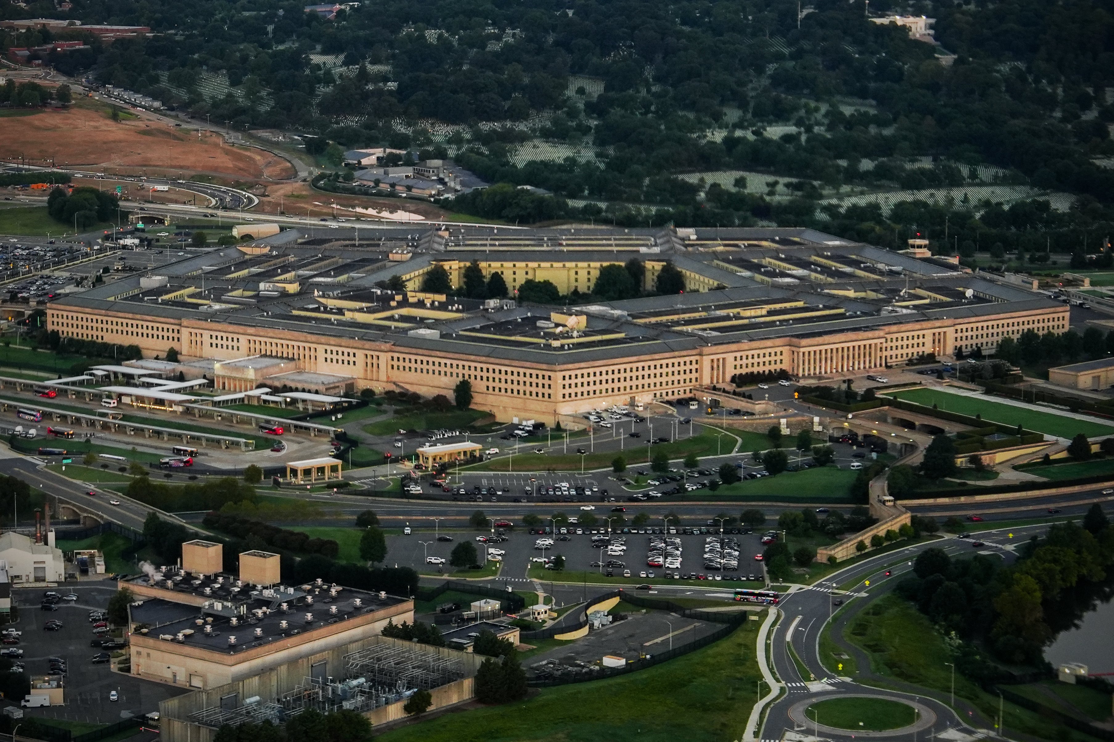 Imagen de la cobertura de: Sigue subiendo el costo de la guerra con Irán para Estados Unidos
