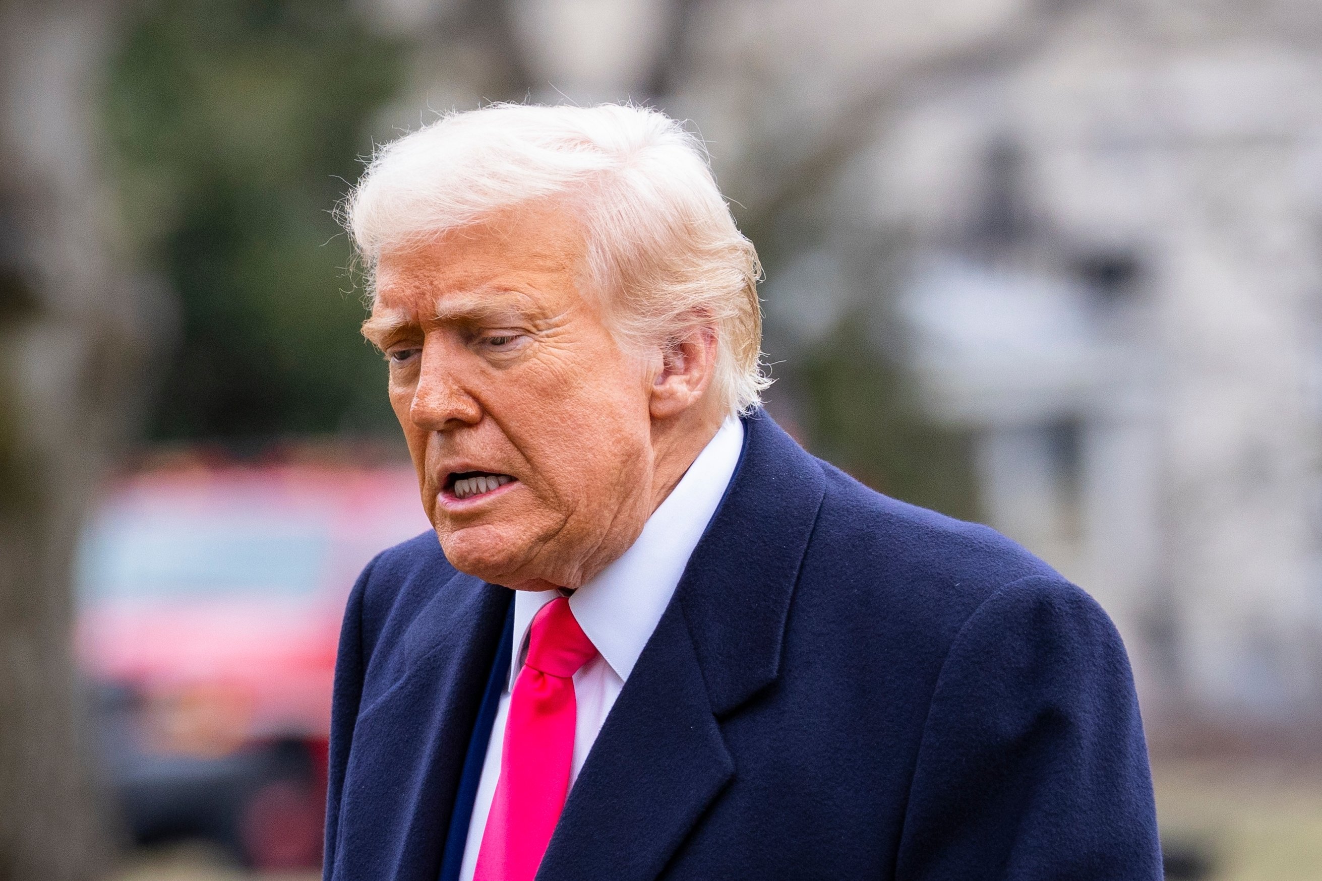 Jueza rechaza, otra vez, esfuerzo de Trump para restringir votos por correo
