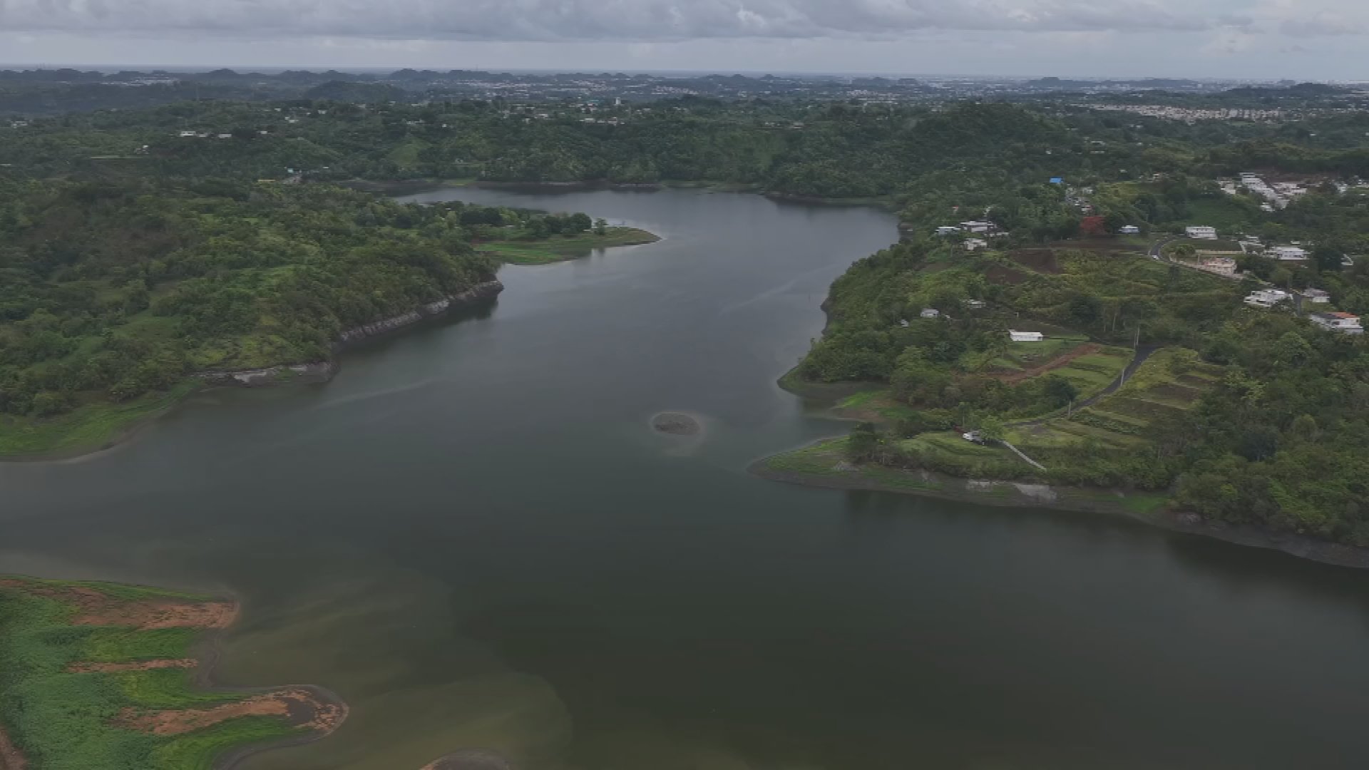 Imagen de la cobertura de: Lluvias elevan cinco centímetros el embalse La Plata y la AAA prepara más siembra de nubes