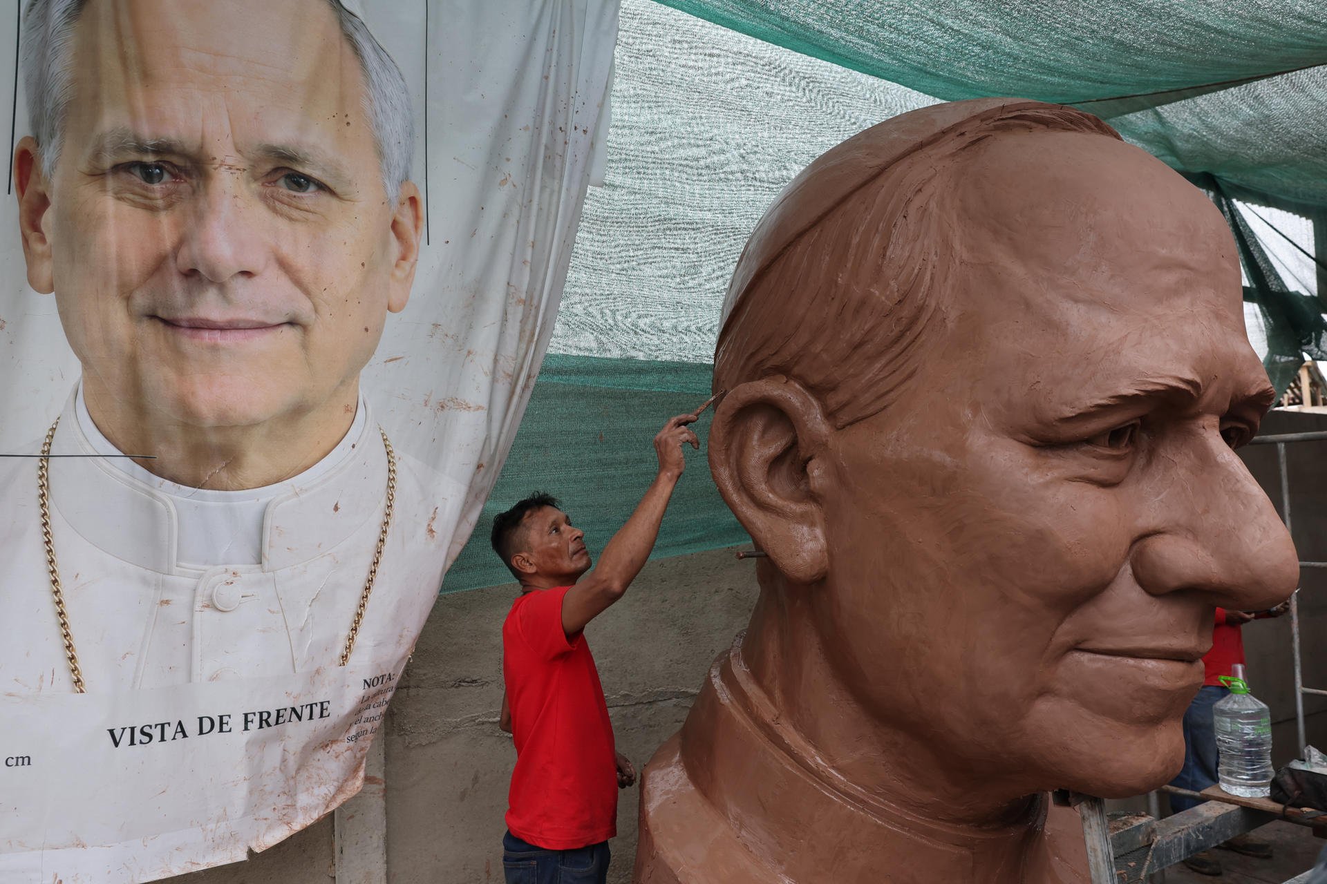 Imagen de la cobertura de: En Perú toman forma la estatua más grande del mundo en honor al papa León XIV