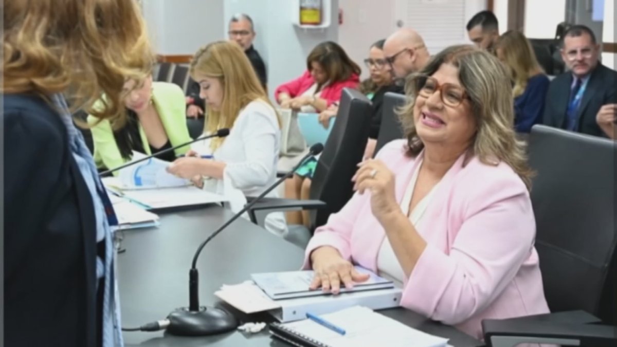 Exjefa de ADSEF presenta declaración jurada contra secretaria de la Familia ante OIG y FBI