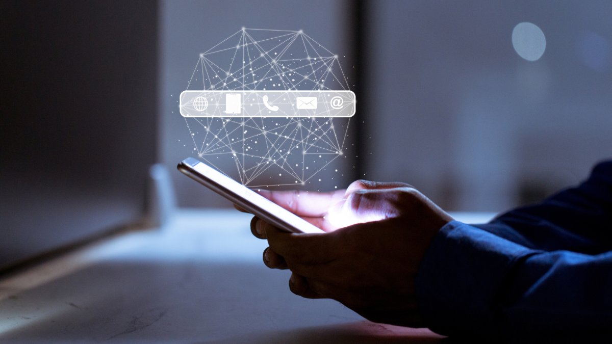 ALT+ e Internet Society Puerto Rico firman acuerdo para fortalecer conectividad digital