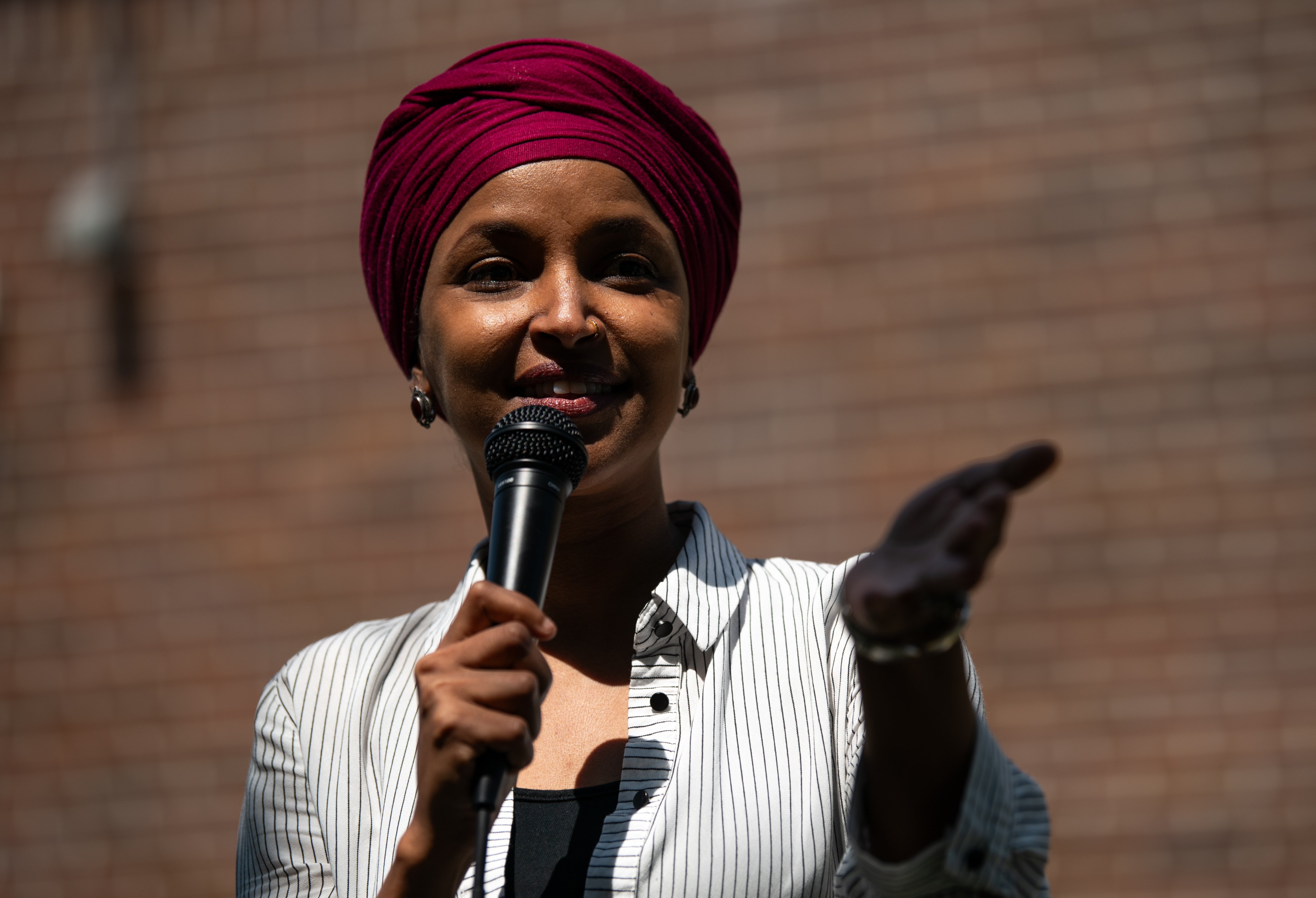El Departamento de Justicia cita a miembros de la familia de la representante Ilhan Omar