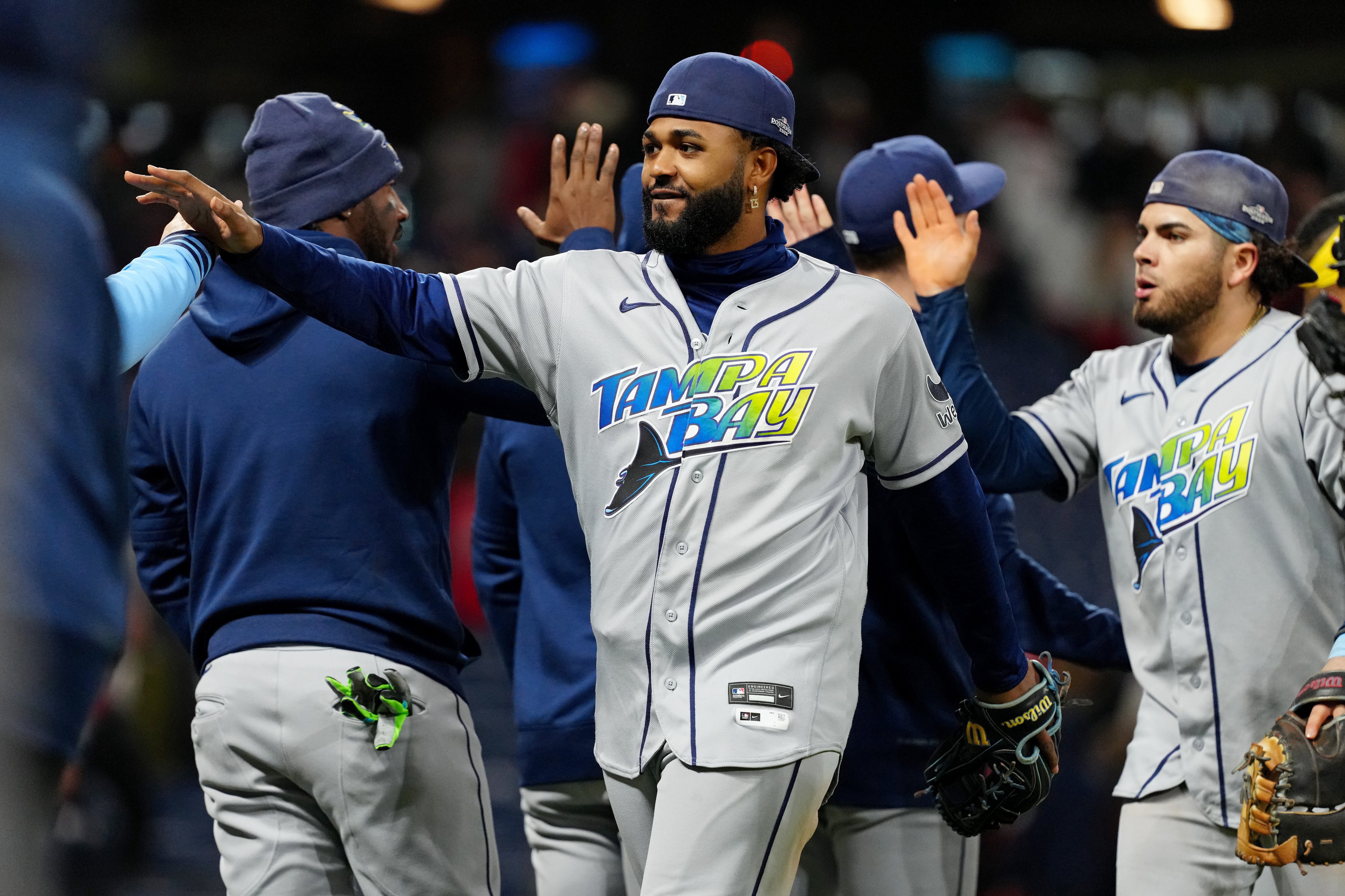 Imagen del artículo de Telemundo PR: Rays aprovechan errores y ganan 7-3 ante Guardians para igualar la Serie de Campeonato