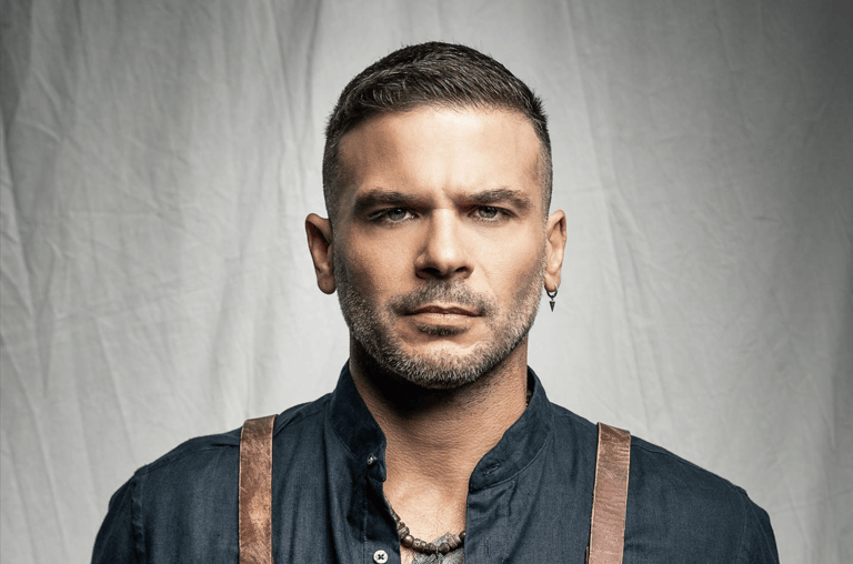 Pedro Capó celebra sus raíces con una oda a Puerto Rico en su nuevo álbum ‘Fulanito’