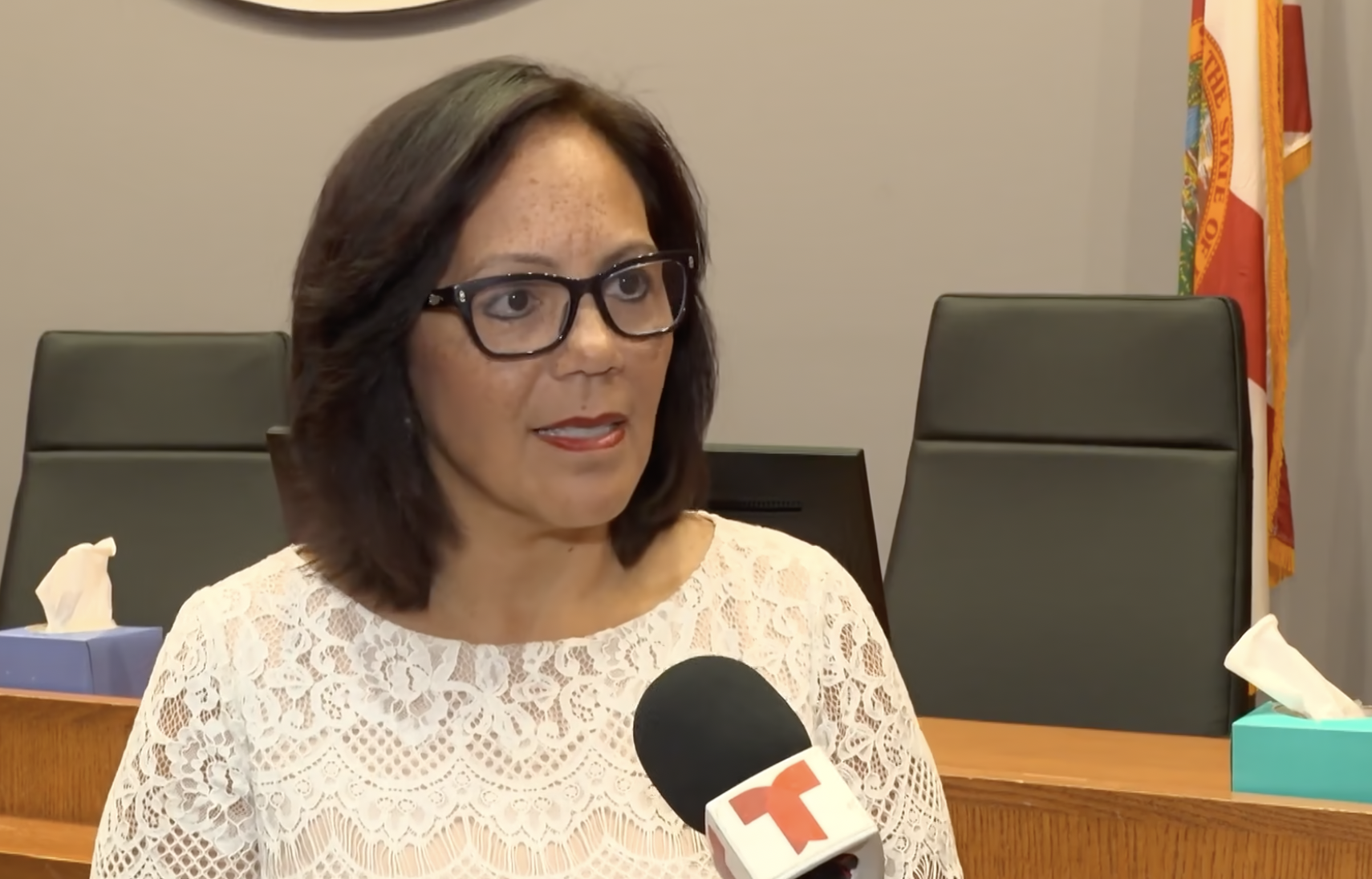 Imagen de la cobertura de: Jackie Espinosa tendrá que pagar multa tras hallarse violación al Código de Ética de Florida