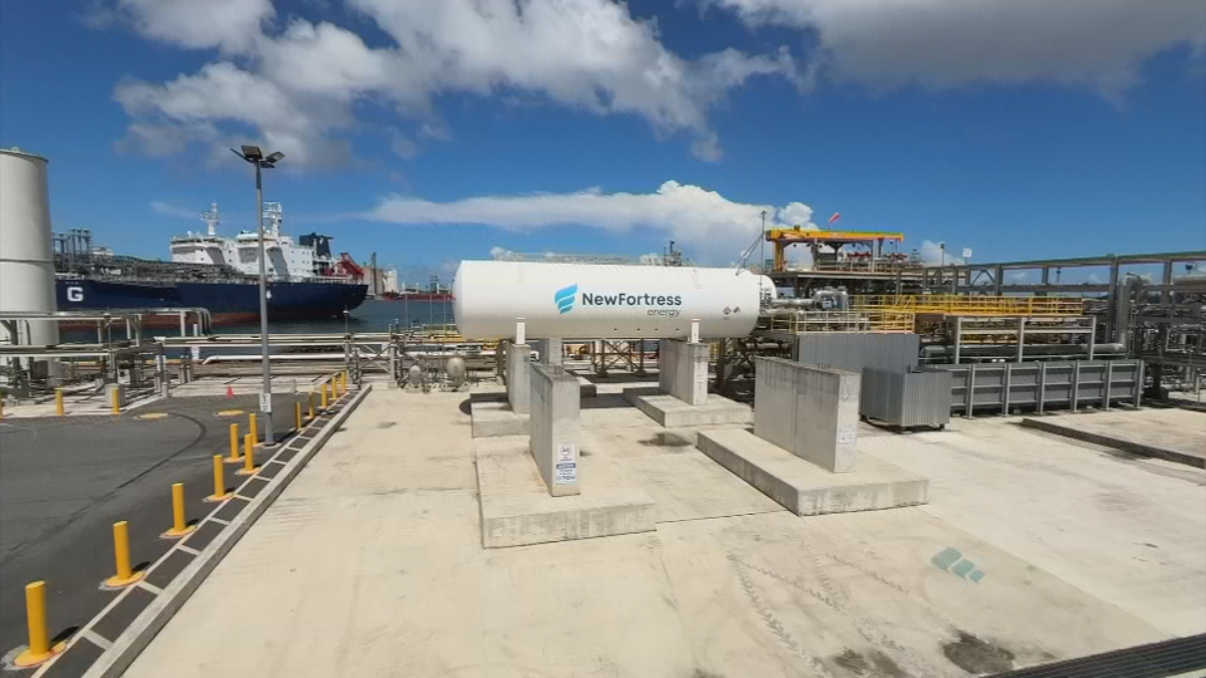 Tribunal ordena a New Fortress permitir entrada de otro suplidor de gas