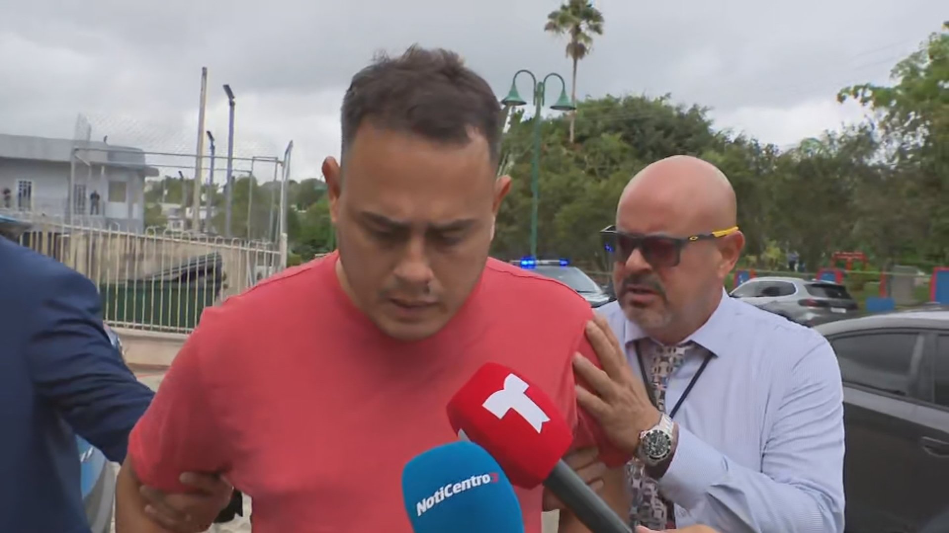 Imagen de la cobertura de: Presunto ataque con cuchillo deja herido a un hombre de 72 años y a su esposa