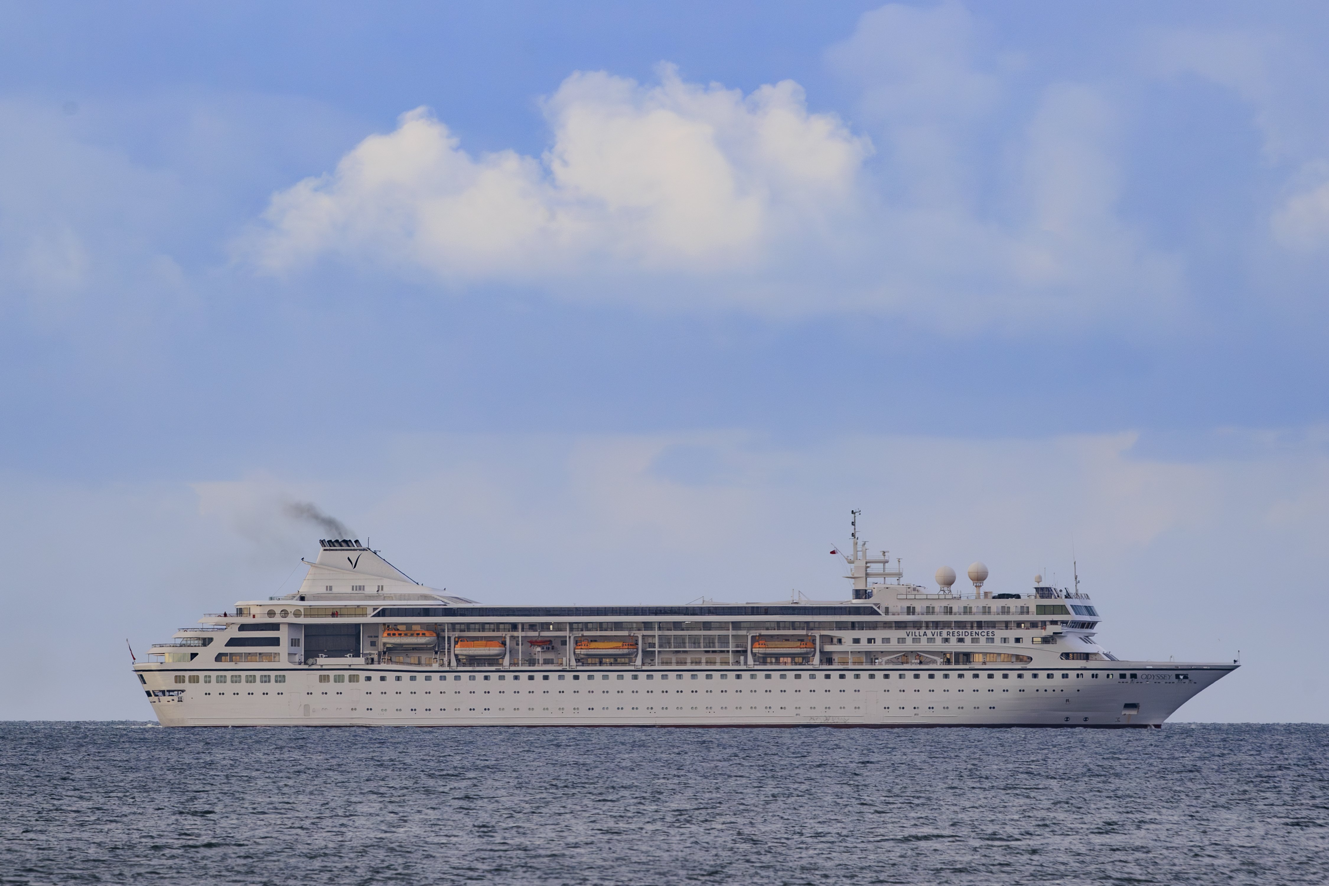 Imagen del artículo de Telemundo PR: El sueño de vivir en un crucero se complica: los desembarcan por altos costos del combustible
