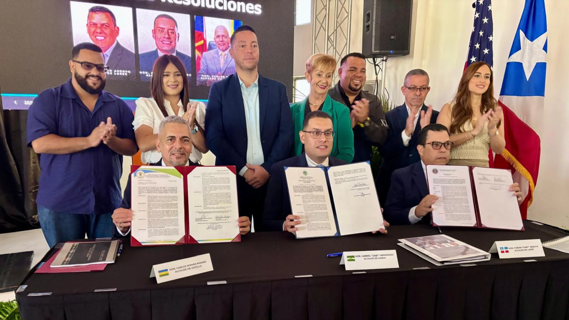Tres alcaldes firman resoluciones sobre el Parque Las Cavernas del Río Camuy