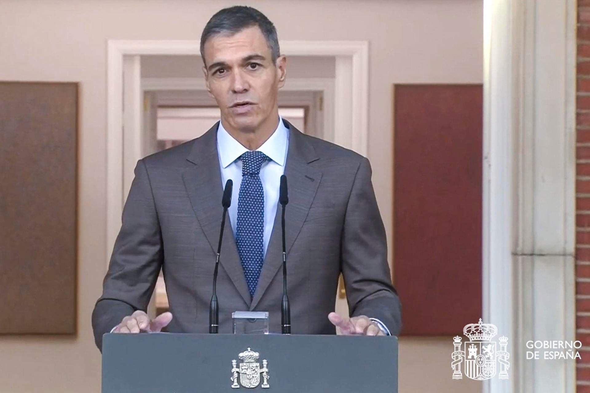 Imagen del artículo de Telemundo PR: Presidente de España adelanta elecciones generales ante presión por crisis de vivienda