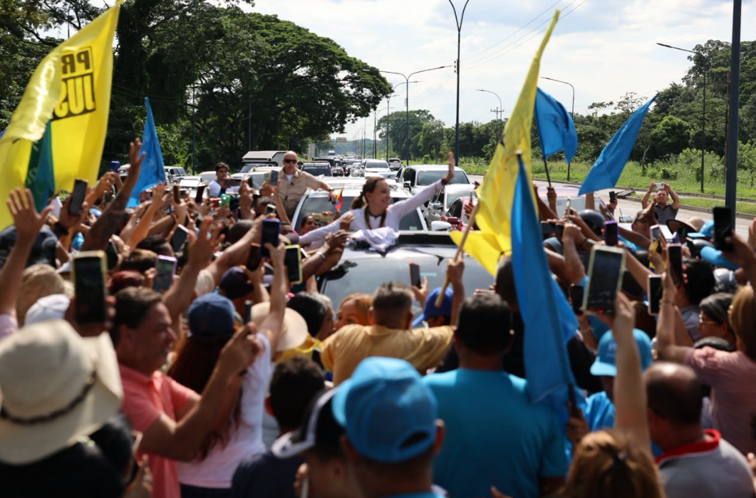Imagen de la cobertura de: María Corina Machado regresa a Venezuela y reaparece en Lara