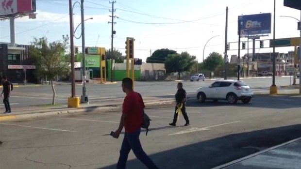 Reportan balacera en concurrida calle de Juárez