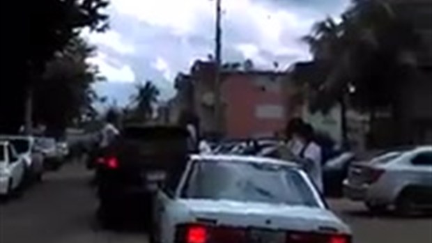 Video: Sepelio provocó tiroteo cerca de escuela
