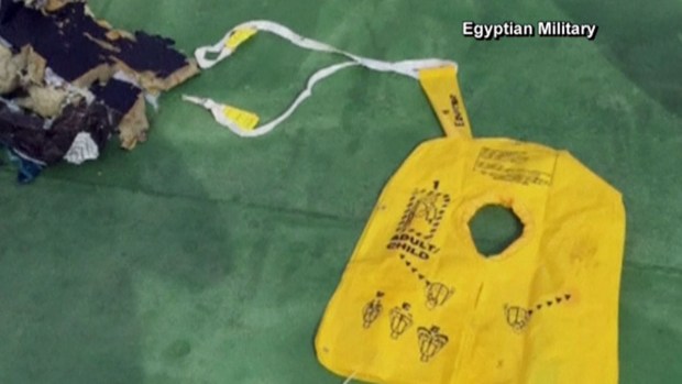 Primer video de restos de EgyptAir